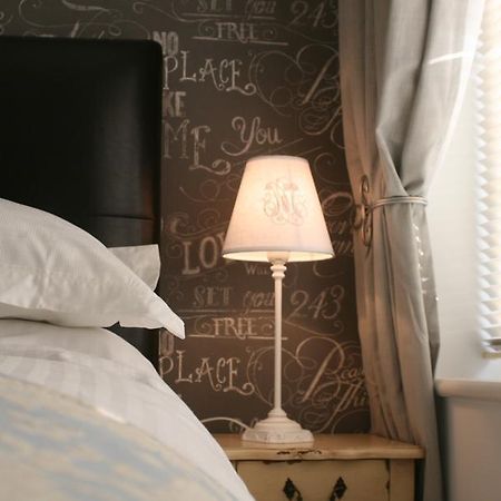 Herons Nest B&B มาร์โลว์ ห้อง รูปภาพ